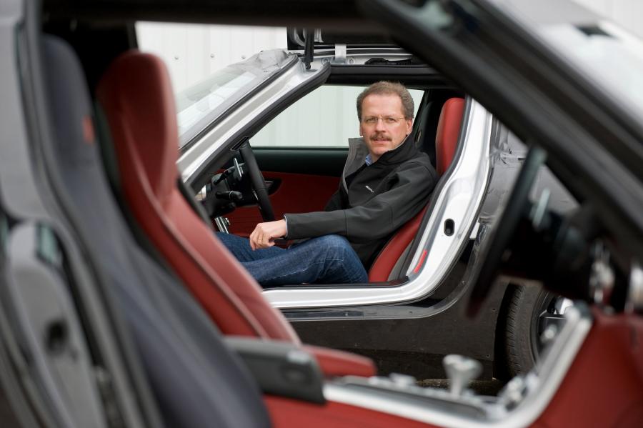  Mercedes-Benz SLS AMG 2010 года  (фото 42 из 526)